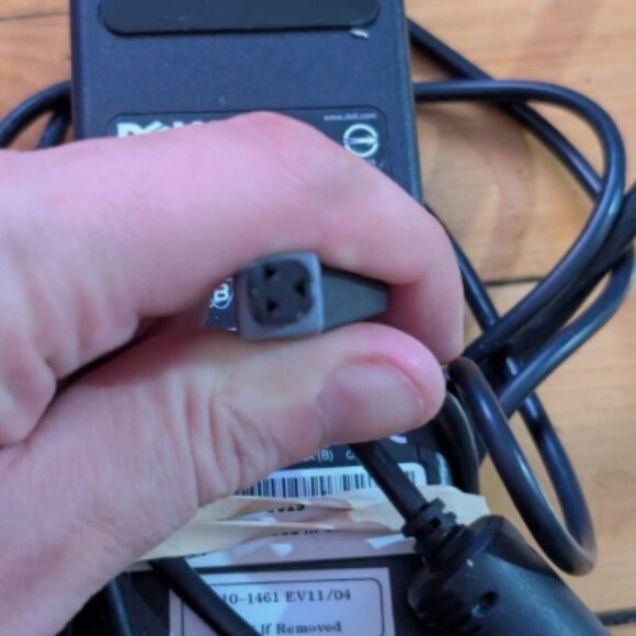Dell Laptop Original Genuine 90W AC adapter for Dell PA-9 20V 4.5A 3 Female Pin - Picture 3 of 3